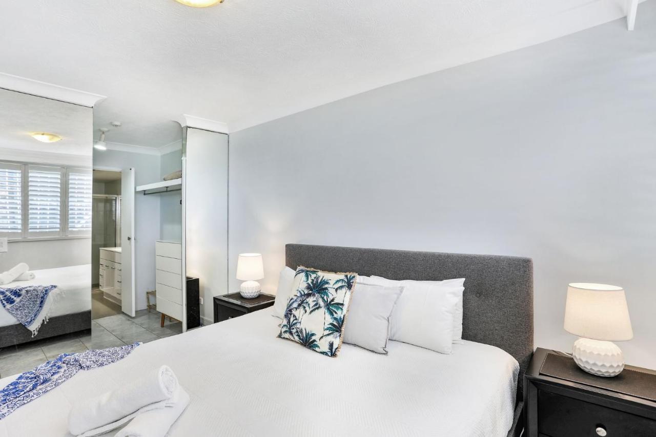 Breakers North Absolute Beachfront Apartments - Official Gold Coast Exterior photo