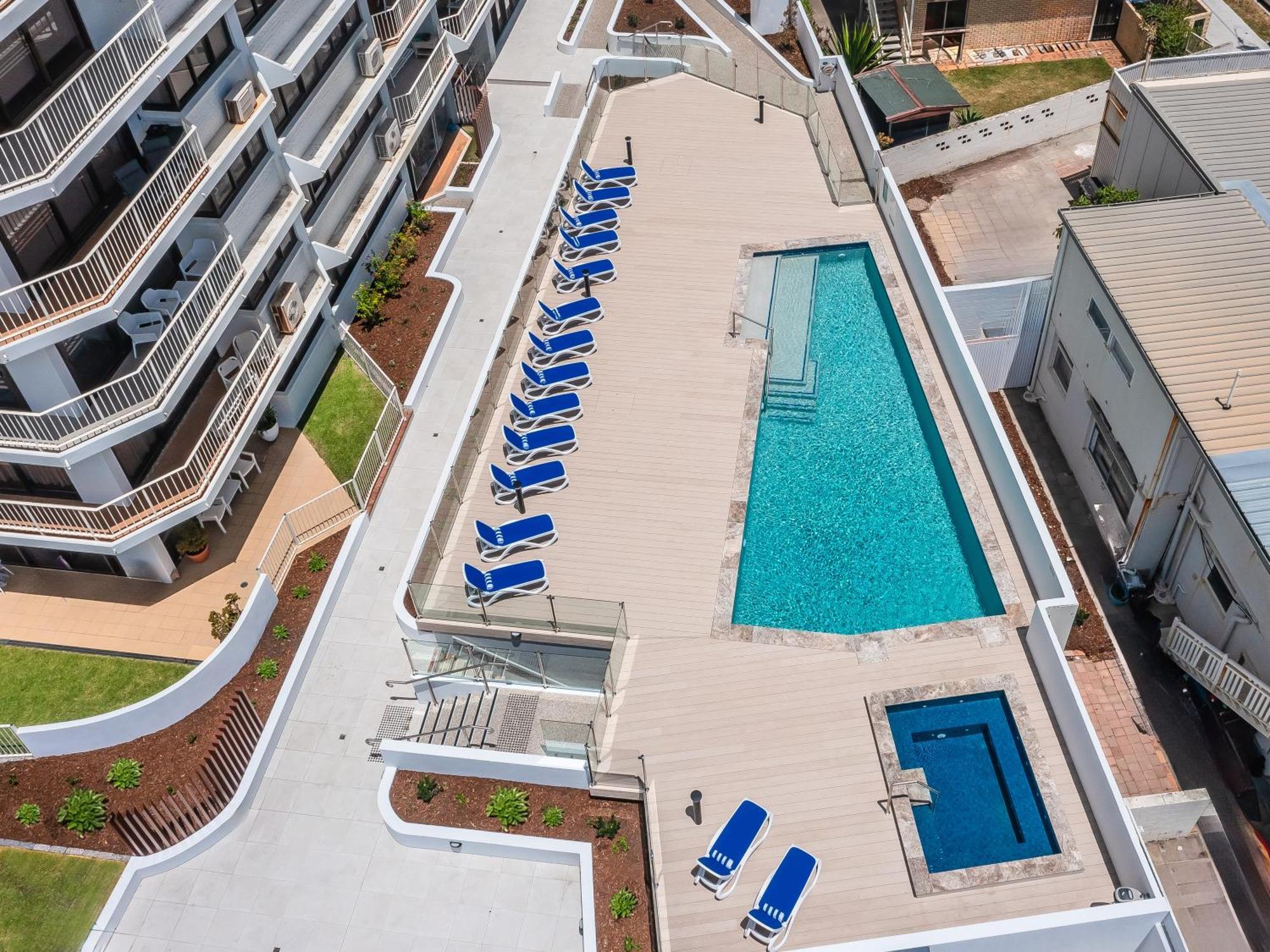 Breakers North Absolute Beachfront Apartments - Official Gold Coast Exterior photo
